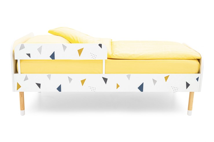 Кровать в детскую Stumpa Классика "Треугольники желтый, синий" в Перми - изображение 1