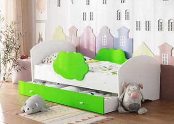 Детская кровать с бортиками ТМК Тучка с ящиком, корпус Белый, фасад Лайм в Перми