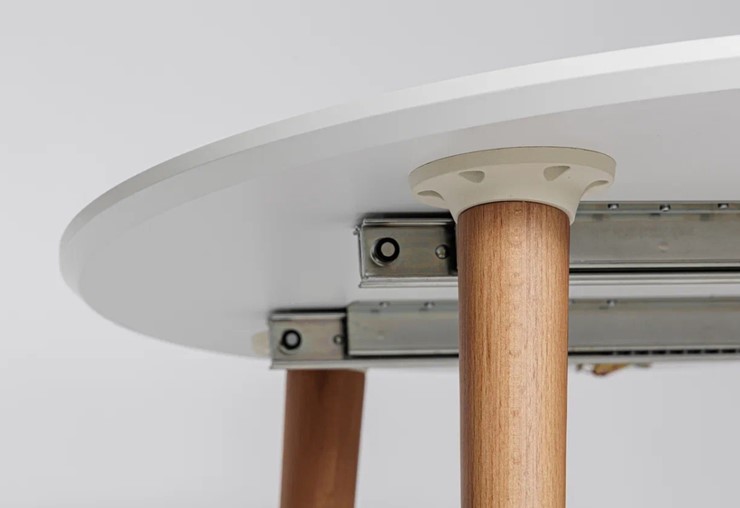 Обеденный круглый раздвижной стол Белая Эмаль д. 90 см МДФ ножки светлый орех в Перми - изображение 3