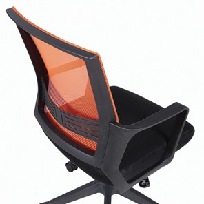Кресло Brabix Balance MG-320 (с подлокотниками, комбинированное черное/оранжевое) 531832 в Перми - предосмотр 6