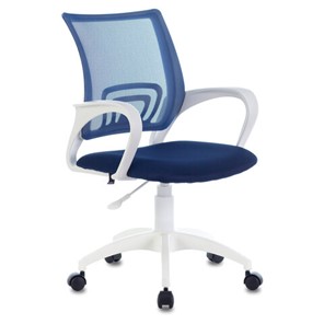 Кресло Brabix Fly MG-396W (с подлокотниками, пластик белый, сетка, темно-синее) 532399 в Кунгуре